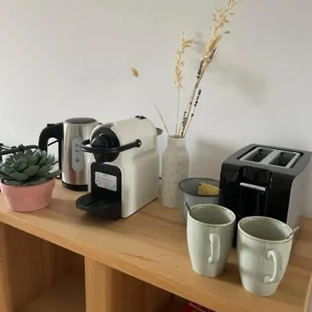 Apartman Grande Independante, Charme, Calme Sur Jardin, Centre, Acces Prive Par Escalier De L'immeuble, Sdb & Wc Prives, 10 Minutes Gare Et Palais Des Congres