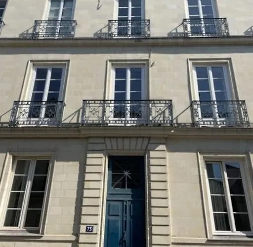 Grande Independante, Charme, Calme Sur Jardin, Centre, Acces Prive Par Escalier De L'immeuble, Sdb & Wc Prives, 10 Minutes Gare Et Palais Des Congres