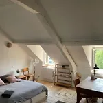 Appartement Grande Independante, Charme, Calme Sur Jardin, Centre, Acces Prive Par Escalier De L'immeuble, Sdb & Wc Prives, 10 Minutes Gare Et Palais Des Congres *